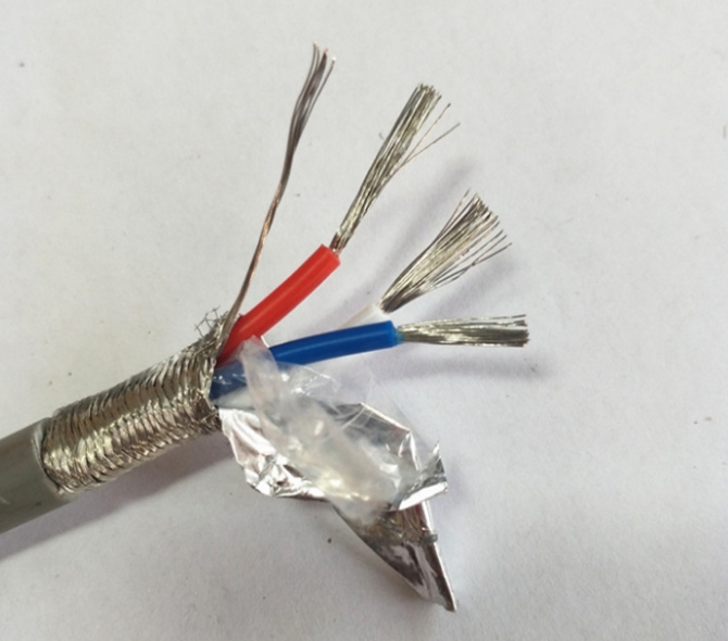 廣東金聯(lián)宇電纜講解高壓電機電纜漏電傷害及提防措施.jpg 廣東金聯(lián)宇電纜講解高壓電機電纜漏電傷害及提防措施.jpg